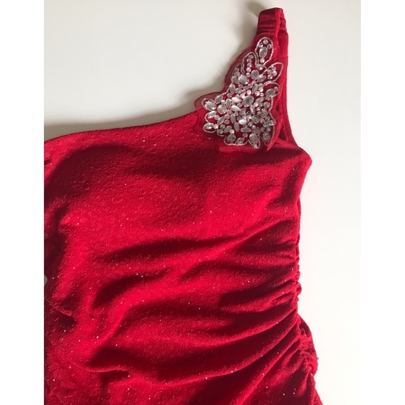 RED BODYCON • SPARKLY MINI DRESS - Picture 5 of 8